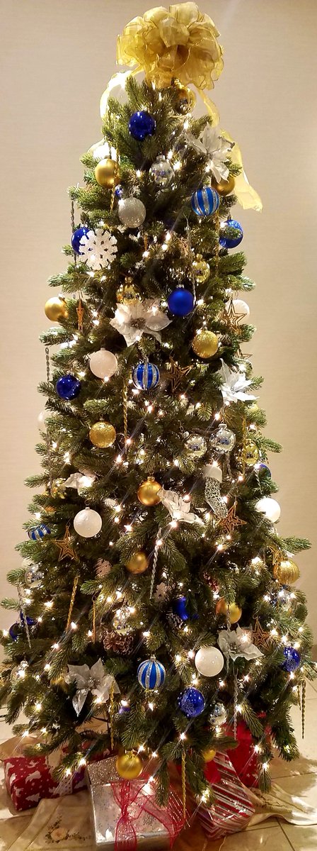 ActiveBatch's tweet image. We've begun decking the halls here at ASCI! 🎄🕎❄️ #LifeAtASCI #HolidaySpirit