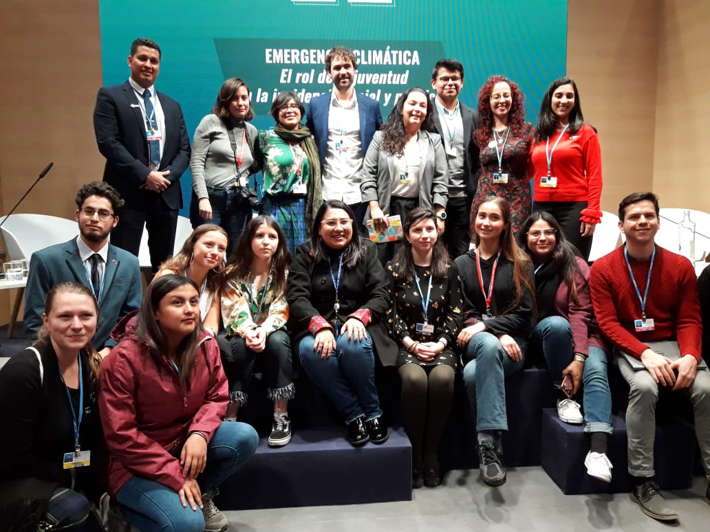 cngcl's tweet photo. Cuál es el rol de la juventud en la Emergencia Climática? #TimeForAction Revisa el trabajo de #SumandoManos y CNG en #Cop25Madrid2019 por la incidencia de los jóvenes en la política medioambiental 🌱 El momento es AHORA. Si te interesa conocer más entra a https://t.co/6XC3LPXJNT https://t.co/MTqLPwx5Dz