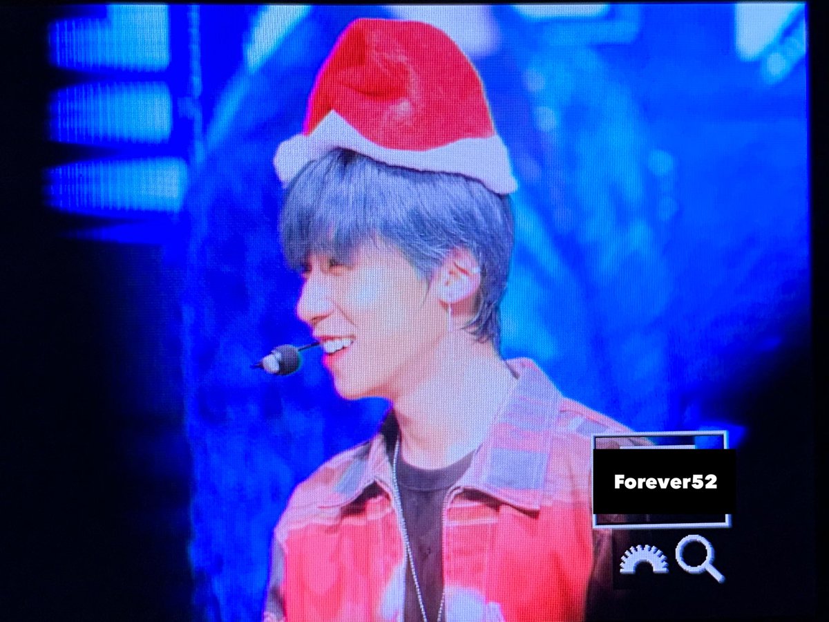 _forever_52's tweet photo. 191207 쇼케이스 808  프리뷰

건희산타🎅🎄
#원어스 #ONEUS #건희 #이건희 #KEONHEE #ウォノス #ゴニ #コンヒ https://t.co/4isssc8lq1
