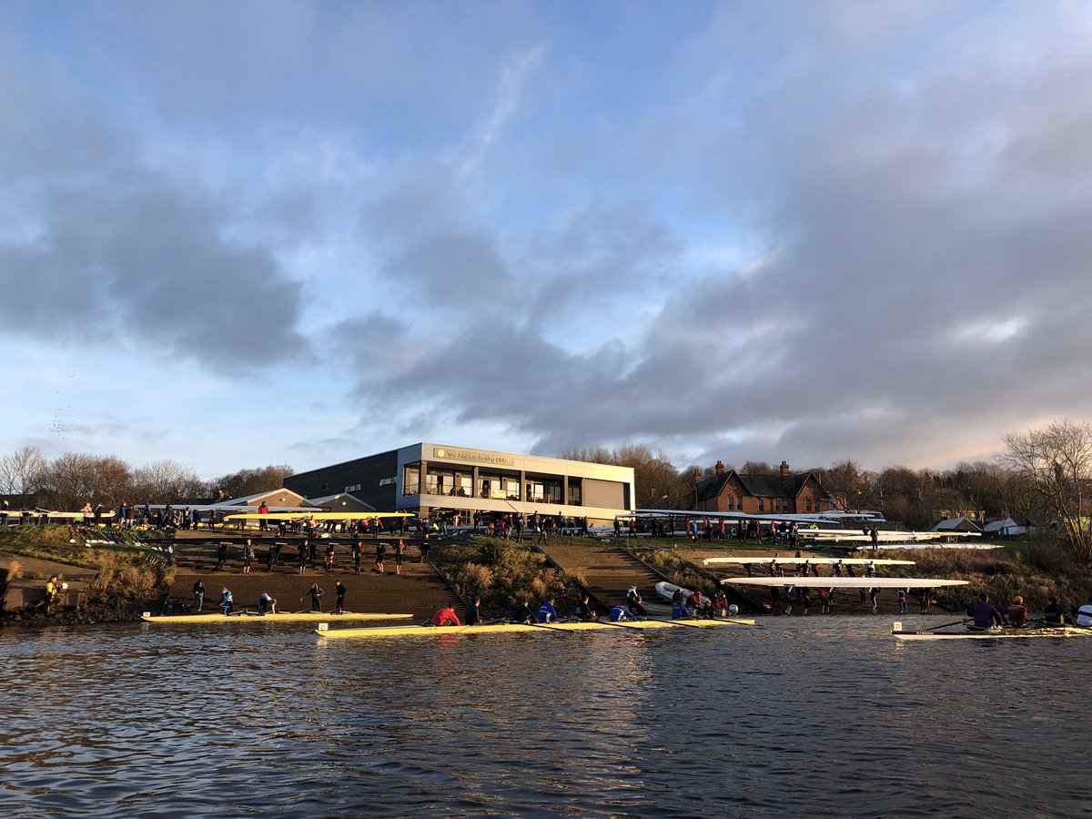 TARCJuniors's tweet photo. Boating for Rutherford head in full flow 🏅 https://t.co/P26yqcw0Y1
