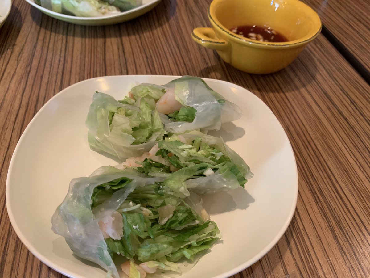fu_min0_0's tweet photo. 四季彼方Lunch Meating in熊本
今日のメニューはUsayシェフ特製グリーンカレーとmasaくん巻き巻き生春巻😃
エスニック料理好きには堪らず…ルー追加😂✌️
ピアノ生演奏で聴くmasaくんの歌声ほんと好き❤️
仙台リベンジ曲も嬉しかったな💓
美味しいご飯と歌声…ご馳走さま😋🙏
#四季彼方
#ROLLcafe https://t.co/yV7T64LBIe