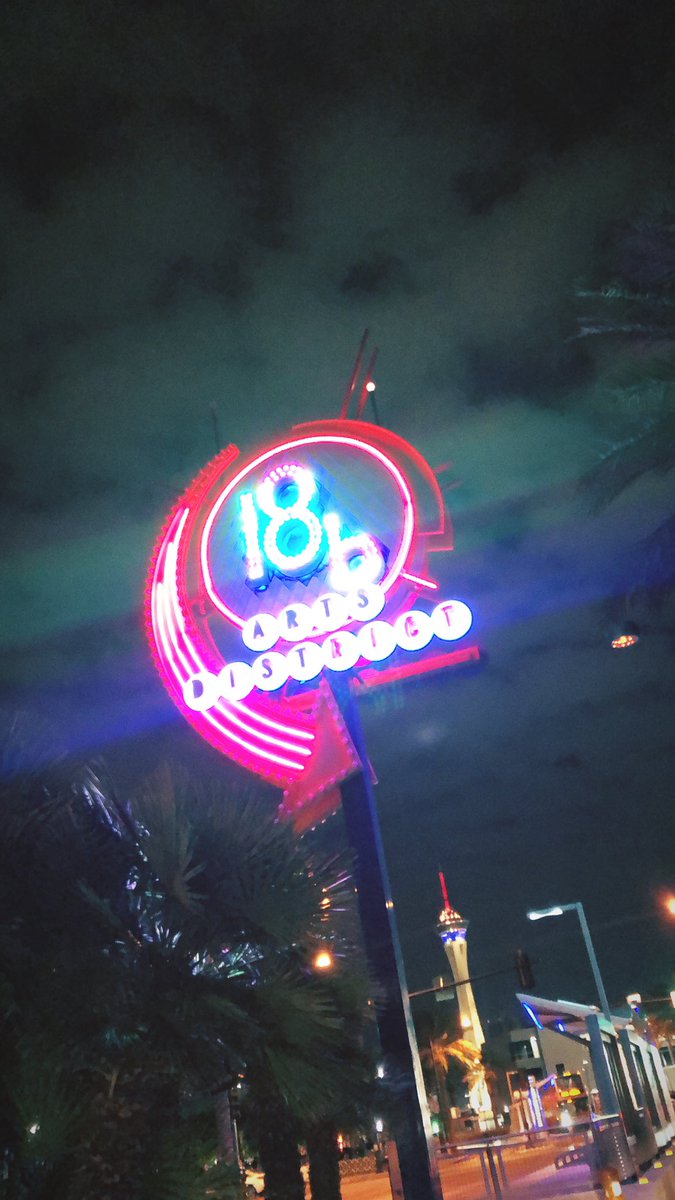 CatacombsComedy's tweet photo. Pop-up show! #LasVegas https://t.co/h5IhHurzgs