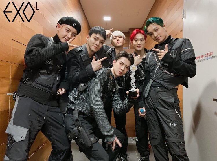 ACEEXOL_1485's tweet photo. 191207 ACE EXO-L Staff Update with EXO 👍🏼 

#Obsession2ndWin #EXO #엑소 #weareoneEXO #EXOonearewe #OBSESSION @weareoneEXO @exoonearewe https://t.co/lOExYs7sDN