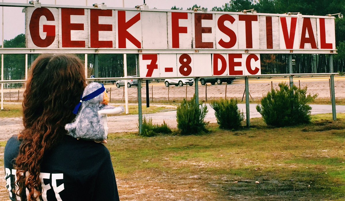 BassinGeek's tweet photo. L’aventure #BGFWinter2019 commence aujourd’hui !
Un week-end #geek comme on les aime !😍#festival #bassindarcachon #BGFWinter https://t.co/BBgUSV6xmy