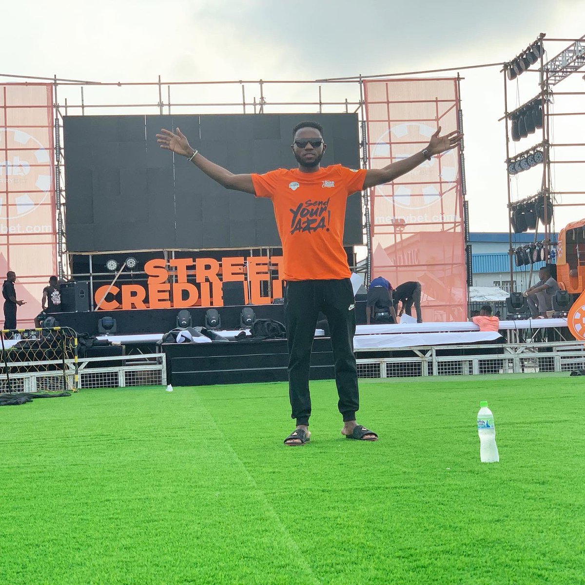 DAMIADENUGA's tweet image. We Getting set!
#MerrybetCelebrityFC