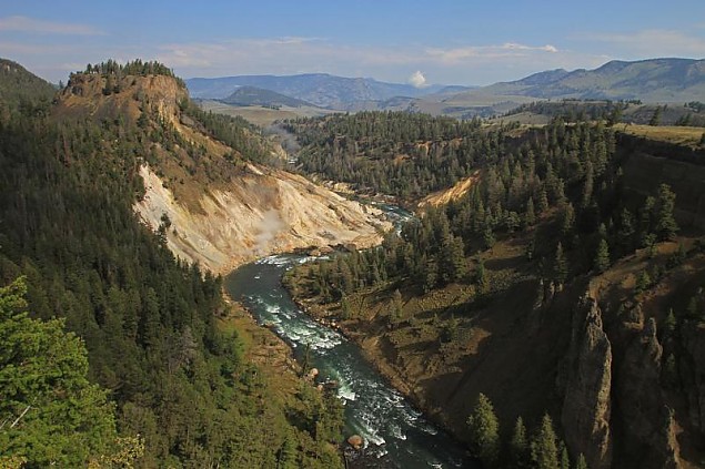 CameliaCristi98's tweet photo. O zi minunată din
Parcul Național Yellowstone
Situat în #SUA pe tritoriul a trei state
Statul #Wyoming 96%
Statul #Montana 3%
Statul #Idafo 1%.
Înființat în 1872, fiind primul
Parc Național din lume,
Şi considerat unul dintre cele
7 minuni naturale din
#AmericadeNord https://t.co/YZ0BgBPlqe