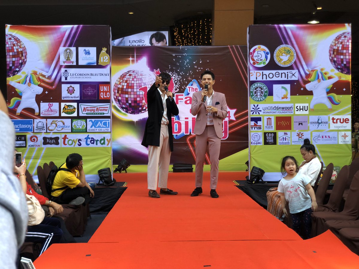 MariewFanClub's tweet photo. มาริว เบนซ์ ร้องเพลง ในงาน #TheFaceofAbility4 #FiveForAll #AF12
#Mariew
#มาริวกิ้ว
#มาริวภัทรพงศ์ https://t.co/5Q36zSyxFX