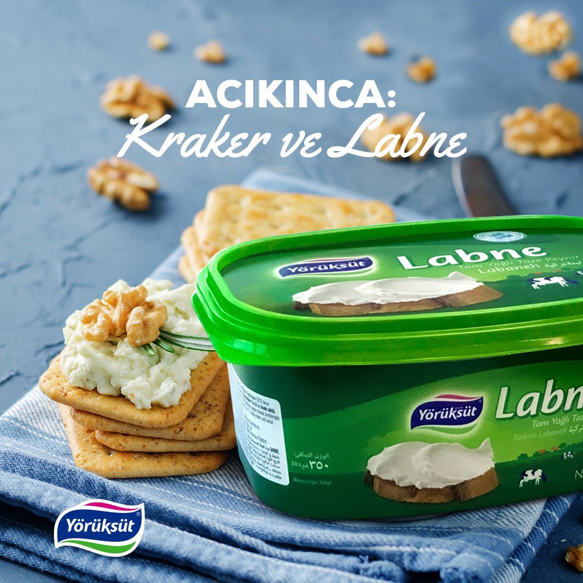 Akşamüstü gelen o hafif açlık hissini Yörüksüt Labne ve krakerlerle bastırıyoruz. :) Hem hafif hem lezzetli!

#yörüksüt #süt #lezzet #orijinallezzet #değerlibesin #kalite #sağlık #mersin #çevredostu #sütürünleri #sağlıklıbeslenme #hizmet #yoğurt #ayran #peynir #süzmepeynir