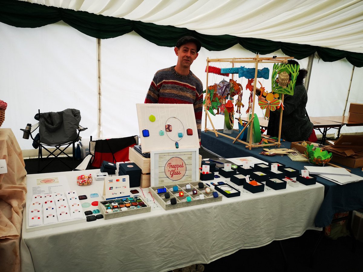 __karel's tweet photo. I set up for the Mill Road Winter Fair. Please, visit my stall. I am here until 16:15. #millroadwinterfair #Cambridge #fusedglass #trappedinglass https://t.co/oJLc3fdip1