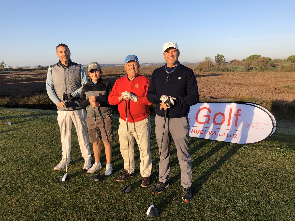 GolfCircus's tweet photo. Empieza la final del circuito “Huelva” la Luz” organizado por @huelvaturismo en @GolfElRompido el campo y el día se han levantado espectaculares, mucha suerte a todos los finalistas... 👍🏼 #golfelrompido #huelvalaluz #preciseresort #golfcircus #golfday #golfinandalucia #huelva https://t.co/CRzDzxchFc