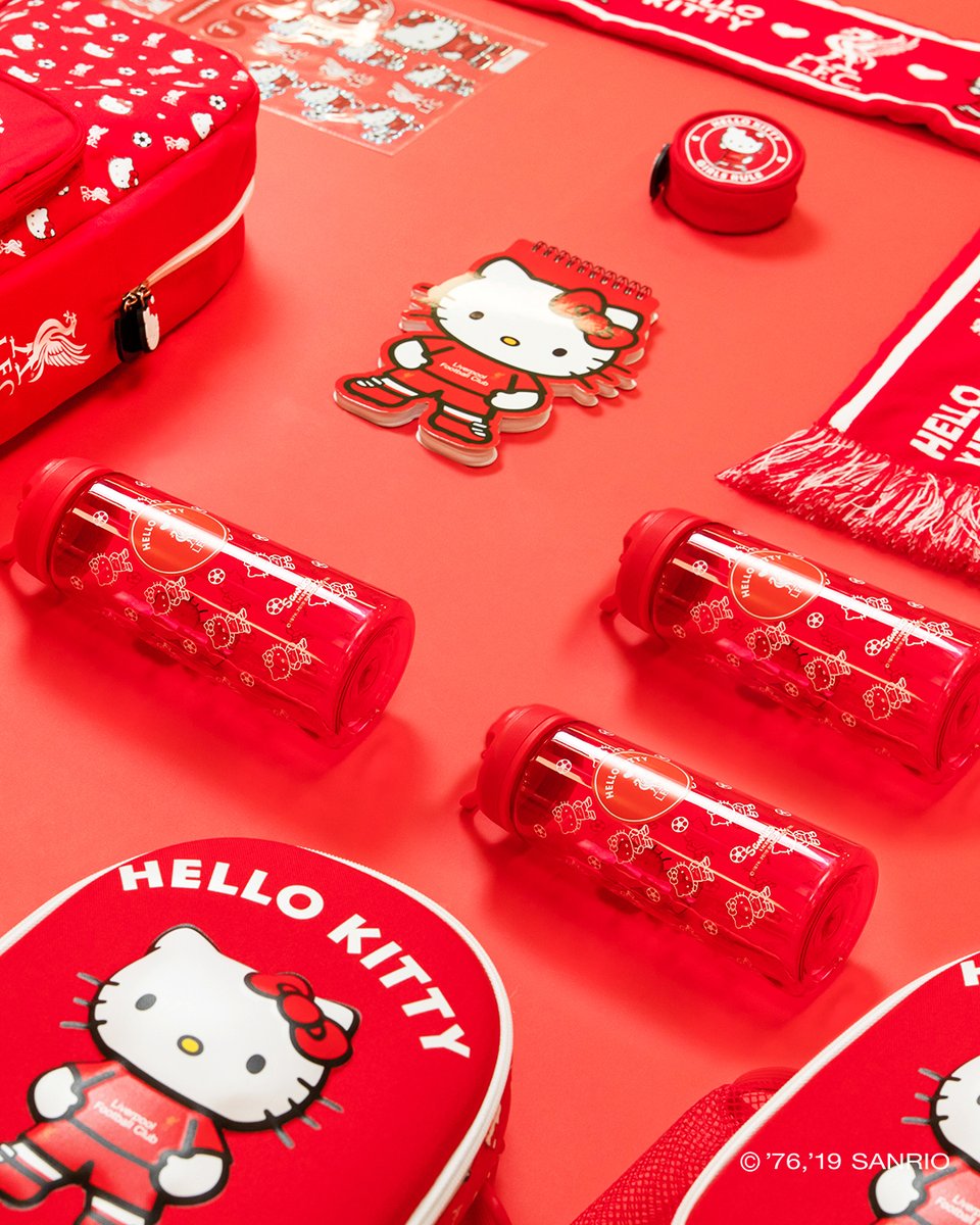 LFCRetail's tweet photo. 😍🎀⚽ Explore the must-have @WeRHelloKitty x #LFC accessories in selected stores and online.
#hellokittyxLFC
https://t.co/kffmET4rKt https://t.co/jx4XKXUO7V
