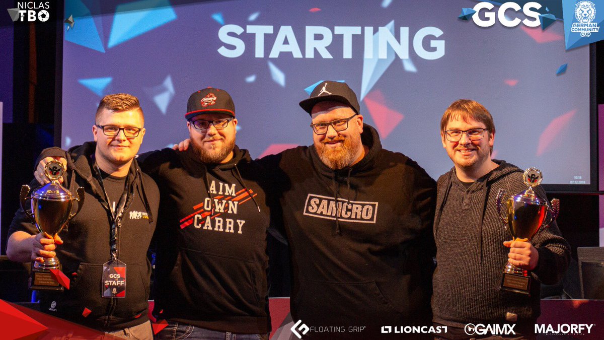 [R6S XMAS BATTLE PC]
jetzt live mit Andi &amp; Bene
>> twitch.tv/gamecatering

MATCHDAY 1 IST ERÖFFNET! 🦁

powered by: <a href="/RainbowSixDE/">Rainbow Six Siege DE</a> @gaimx_germany <a href="/Floatinggrip/">FLOATING GRIP®</a> <a href="/MAJORFYDE/">MAJORFY</a> <a href="/LioncastDE/">Lioncast</a>