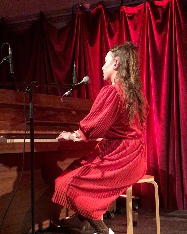jellycat72's tweet image. @kathrynjoseph_ mouths full of blood. #gig #summerhall #nehh #edinburgh ift.tt/33ZGkBt