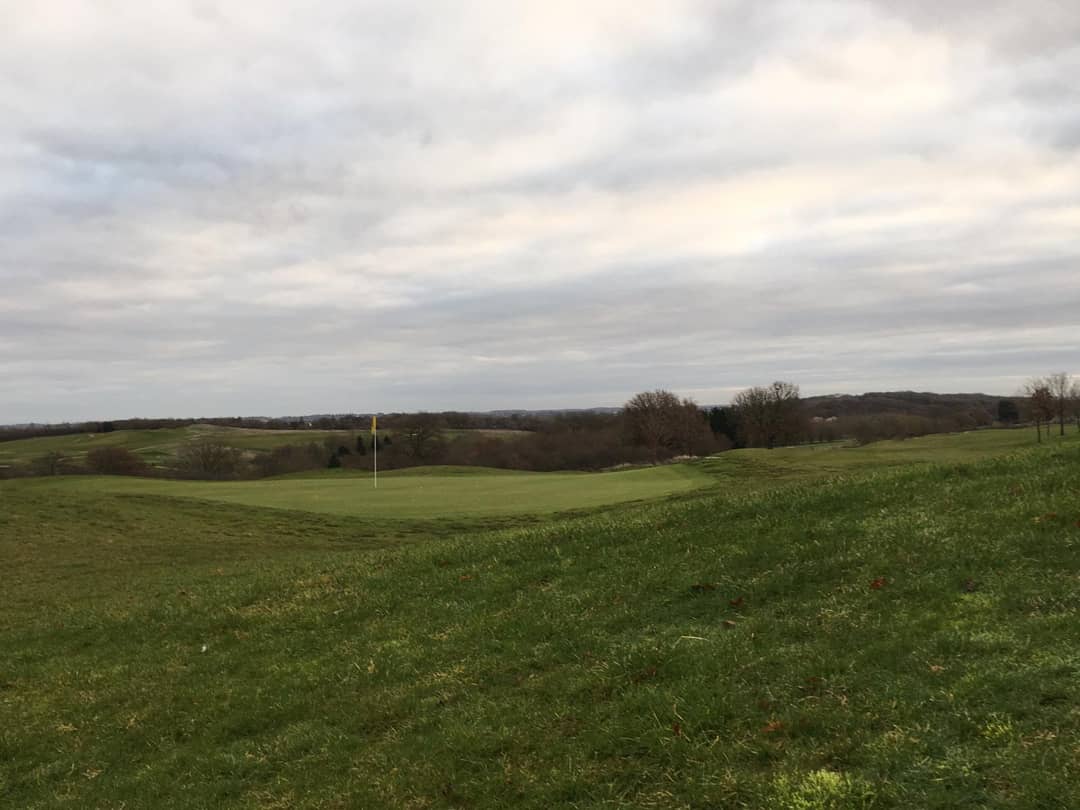 greenkeeperscgc's tweet photo. Morning All

Both courses open. 

Trollies and buggies on the Academy course. ( to be on the pathways at all times)

Trollies no buggies on the 18 hole course. (To stick to the rough and pathways where provide)

Thanks and happy golfing. 🏌🏻‍♂️ https://t.co/KN56ViA9A7
