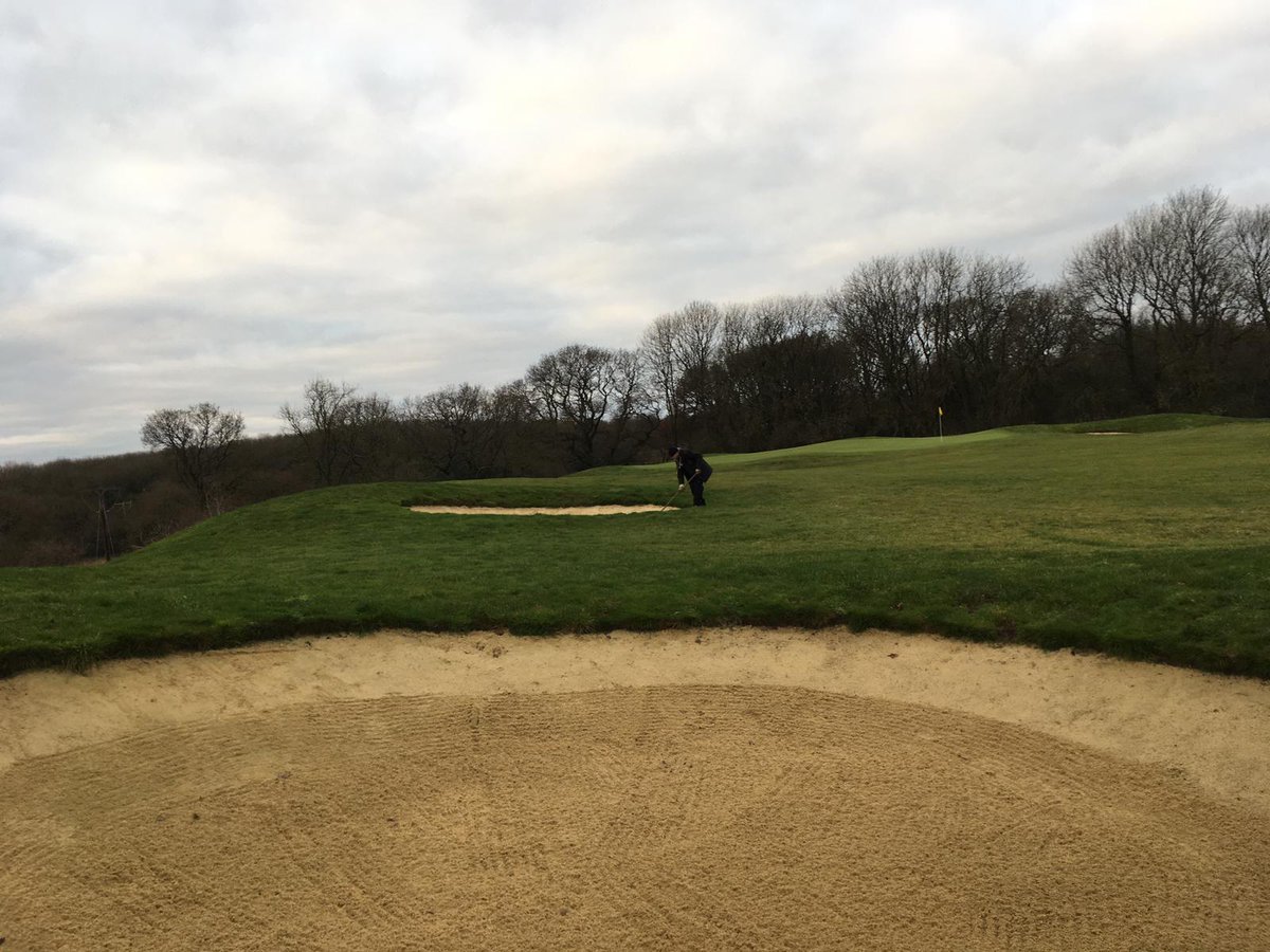 greenkeeperscgc's tweet photo. Morning All

Both courses open. 

Trollies and buggies on the Academy course. ( to be on the pathways at all times)

Trollies no buggies on the 18 hole course. (To stick to the rough and pathways where provide)

Thanks and happy golfing. 🏌🏻‍♂️ https://t.co/KN56ViA9A7