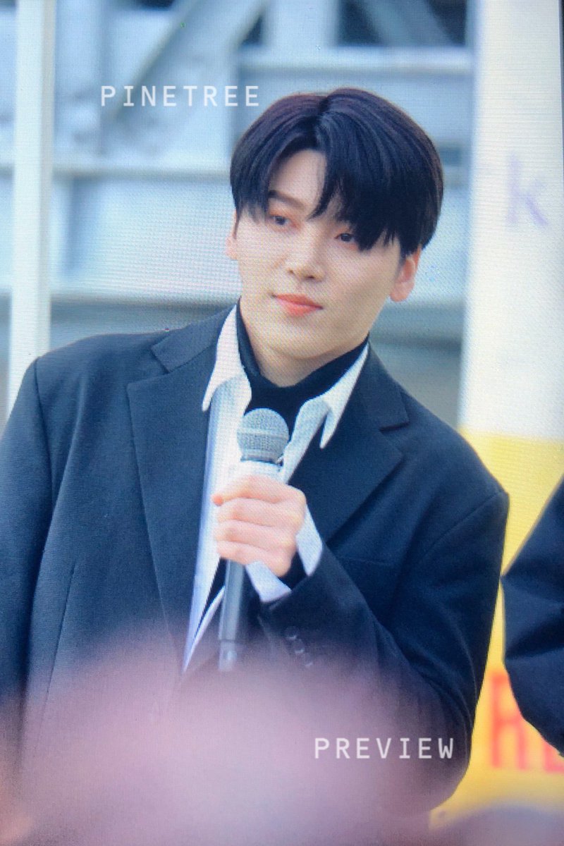 19940924com's tweet photo. 191207 카치죠지 1부🌲🌲 #스누퍼 #SNUPER #최성혁 #우성 #WOOSUNG  #ウソン #최잘생사랑한다 @snuper6
🤩🤩
사진:퍼피님 https://t.co/Wi1qUVT4N2