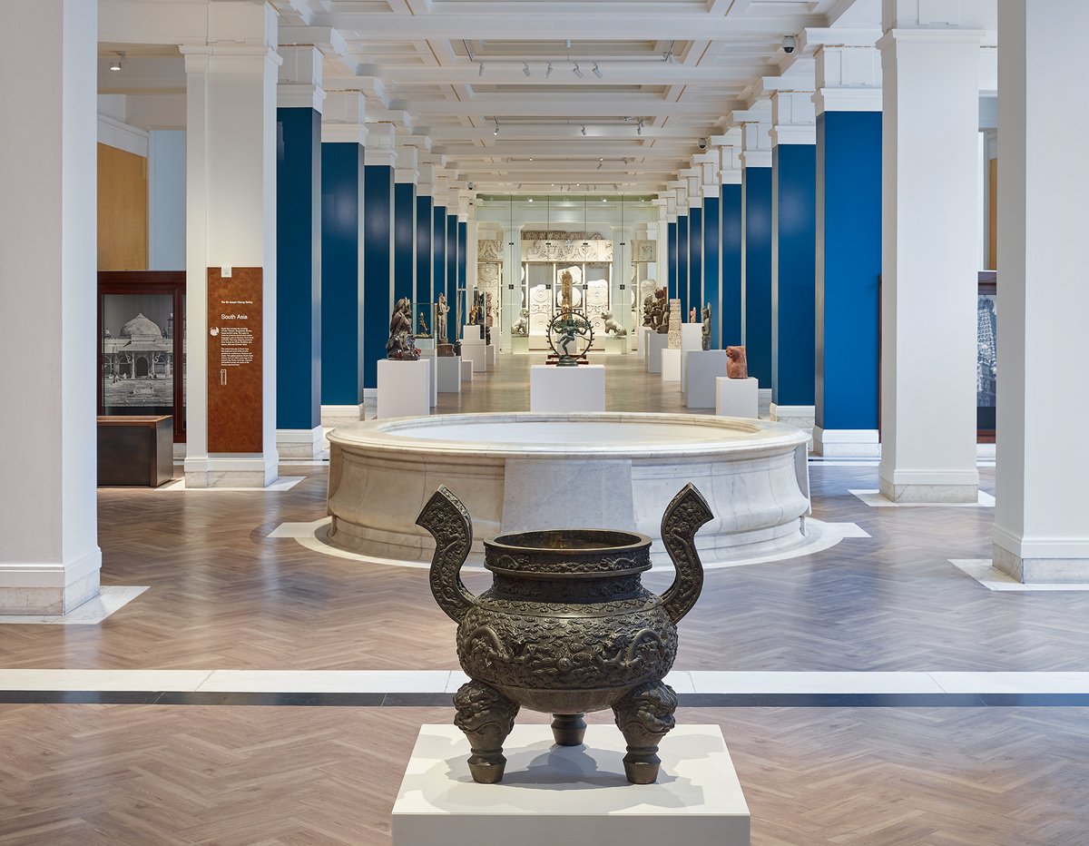 After our winter object rotation, the Sir Joseph Hotung Gallery of China and South Asia has now reopened. Be sure to look round on your next visit and see what new objects you can spot on display!

Explore the gallery online wherever you are here: ow.ly/I2IG30pXBCv