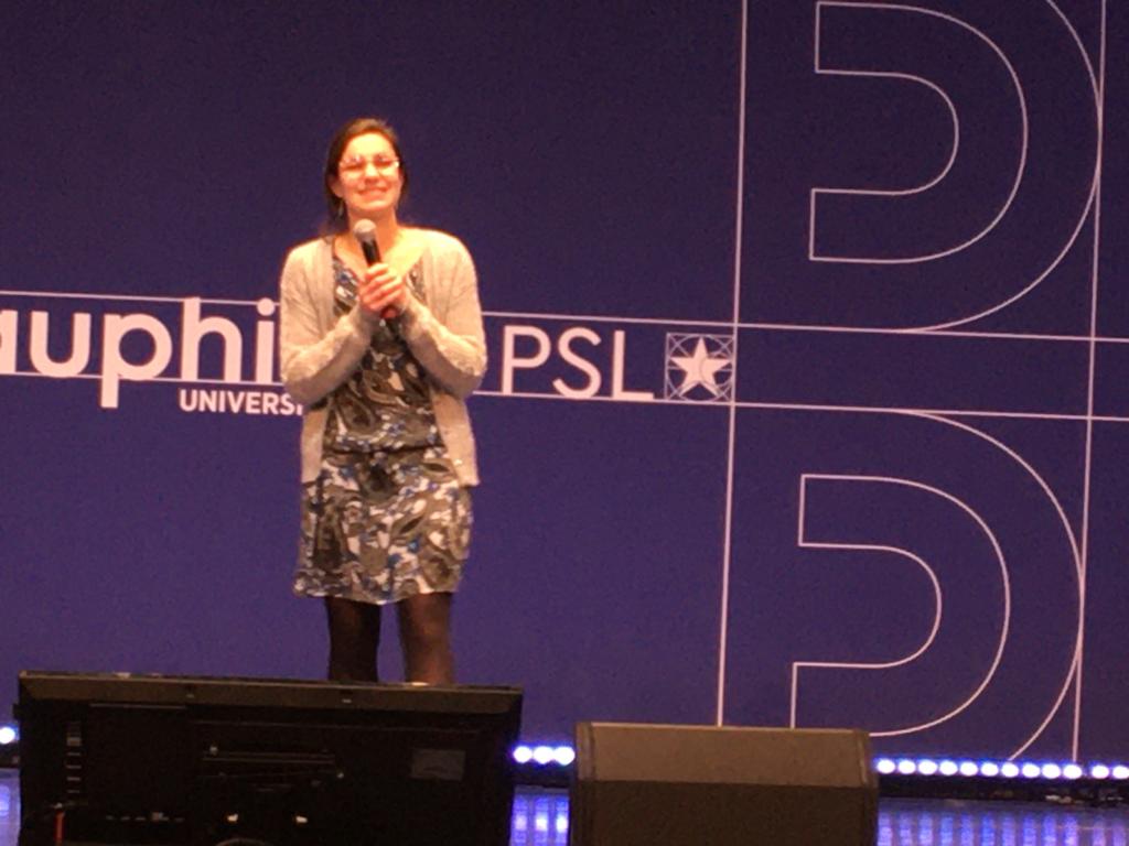 DauphineDRC's tweet photo. Hier c'était la grande cérémonie de remise des #diplômes pour les étudiants #masterDRC promo 2019 ! 
Nous leur souhaitons le meilleur pour l'avenir, des métiers #passionnant et de belles #carrières
Merci aux responsables et à Roxane étudiante du 206 qui a introduit la cérémonie ! https://t.co/MKrYGnGc5W