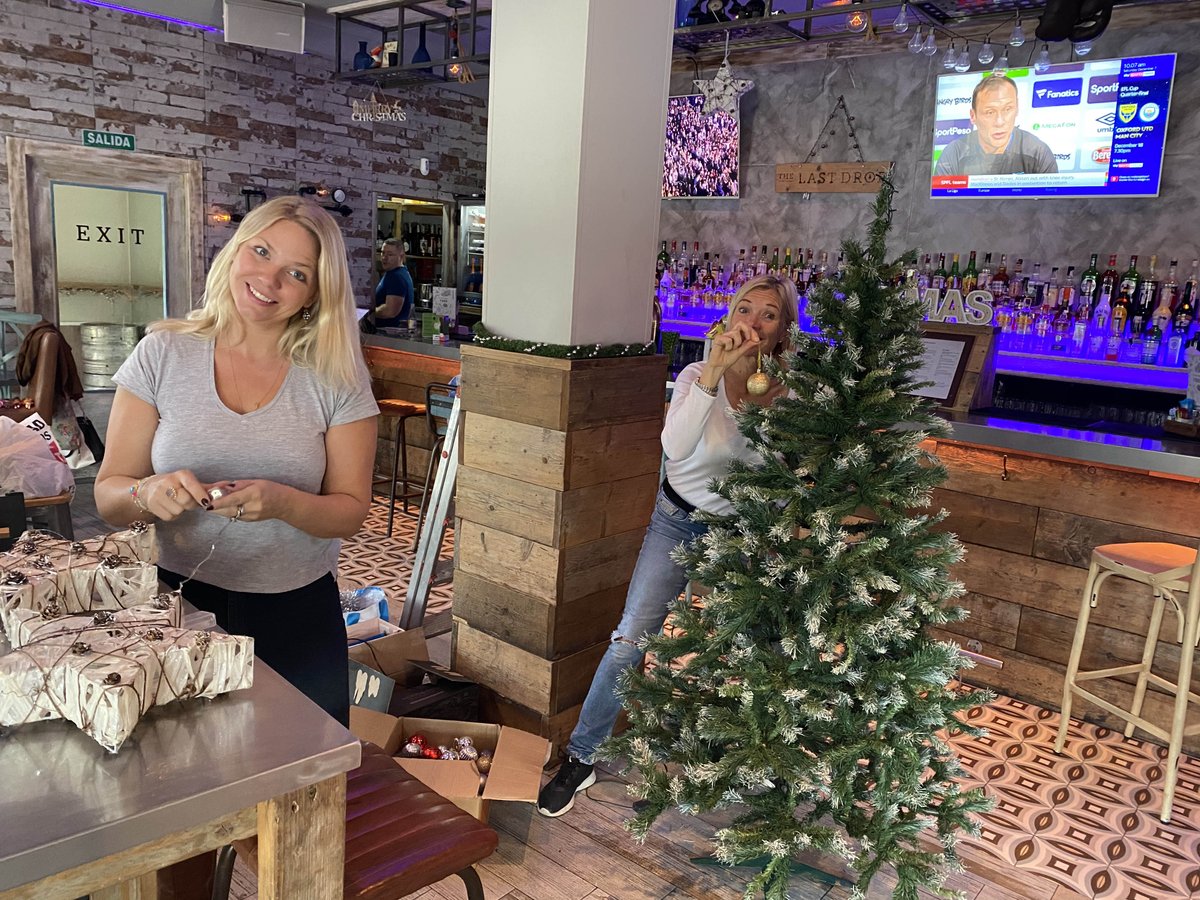 LastdropLMC's tweet photo. It’s beginning to look a lot like Christmas...🎄 #jewellfurniture #byabbeyrose #lamangaclub https://t.co/aicDW2SVdG
