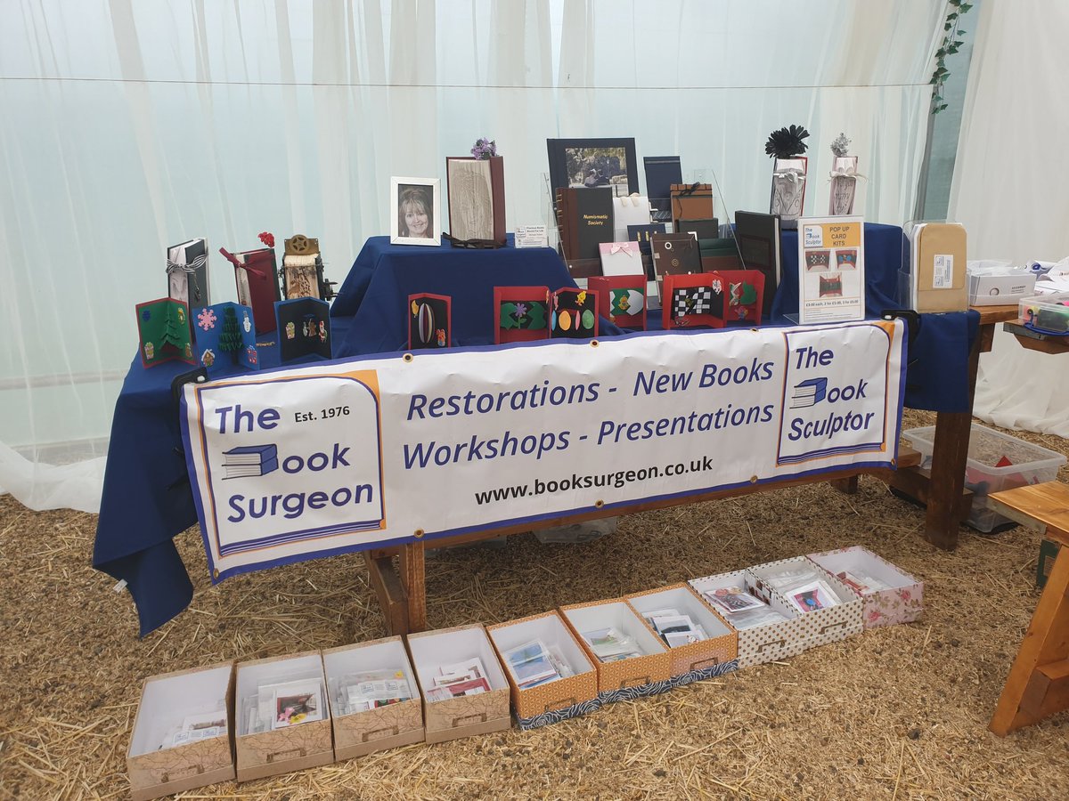 TheBookSurgeon's tweet photo. I'm at Jimmy's Farm xmas fayre this  saturday and Sunday. Free childrens activity FaceMAKING #Xmas #SaturdayMorning  #Ipswich #Christmas #ThisMorning #thingstodo https://t.co/uXUJD8ykqH