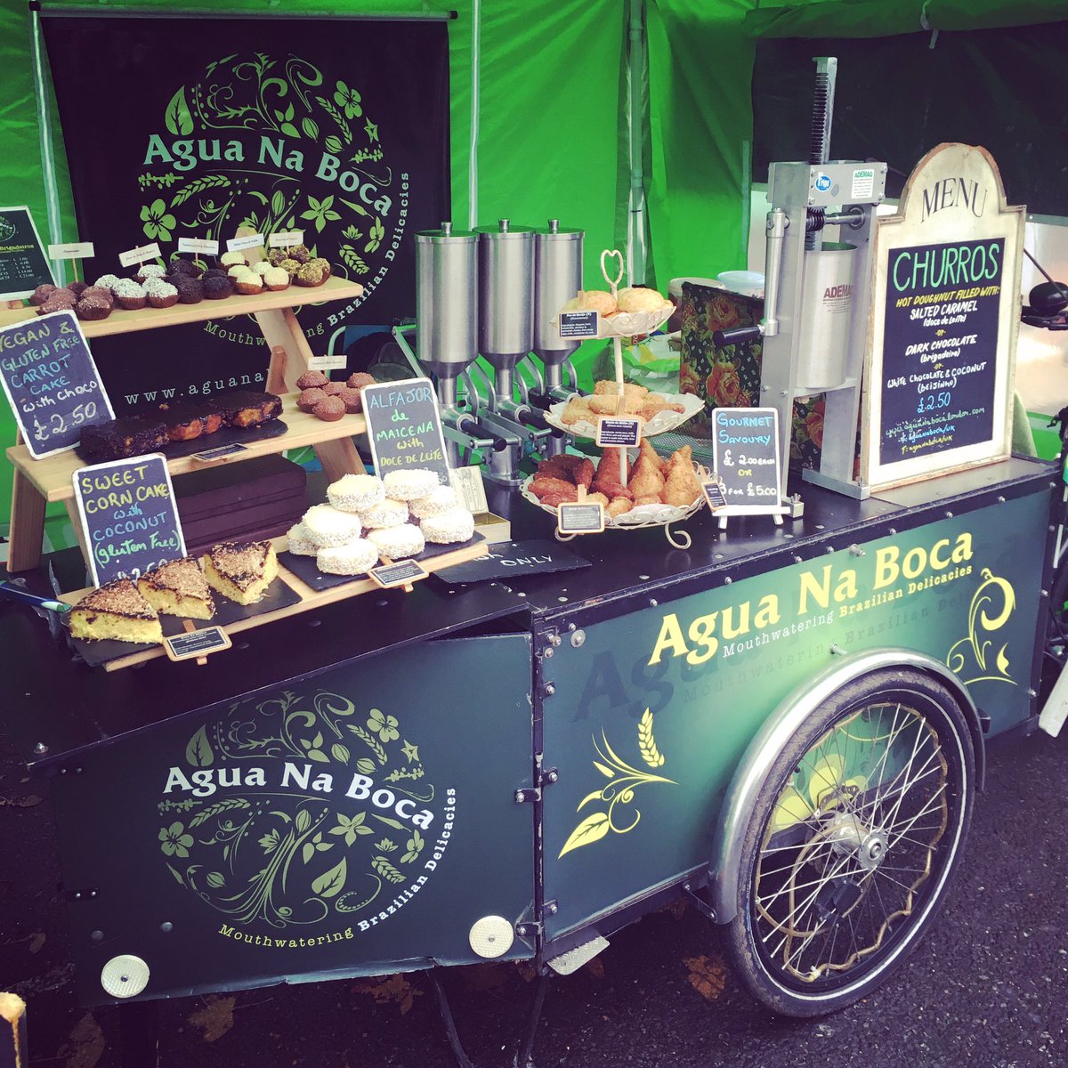 Aguanabocauk's tweet photo. @DulwichFestival we are ready to go, #crackerED #churrostime find us at North Cross Rd 🎄⛄️🎅🏻 https://t.co/uLIf2TuD1p