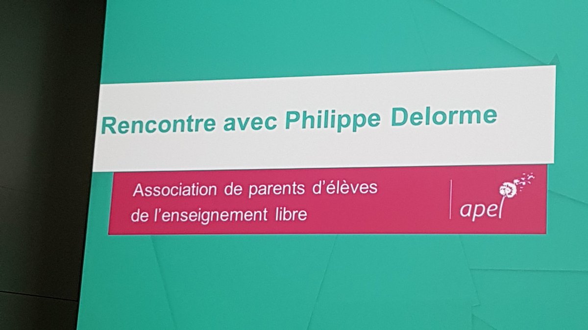 Apelnationale's tweet photo. Rencontre avec Philippe Delorme secrétaire général de @EnsCatho #DN2019 https://t.co/ekdhRKeYwL