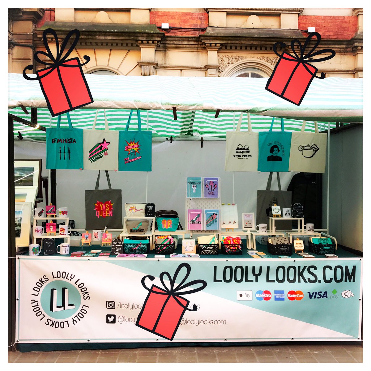 loolylooks's tweet photo. All set up at Artsmix and here until 6pm! 🎁
#artsmix #leeds #leedscitycentre #saturdayvibes #shopping #christmas #christmasgifts #craftmarket #uniquegifts #twinpeaks #feminist @ArtsmixLeeds https://t.co/V7PBbGEGWw