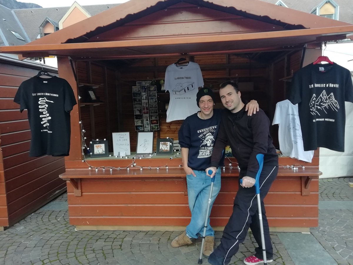 remitrouillon's tweet photo. Au marché de noël de Saint-Jean-de-Maurienne tout le week-end    #maurienne #saintjeandemaurienne #mauriennisezvous https://t.co/zkgEtgoI3f