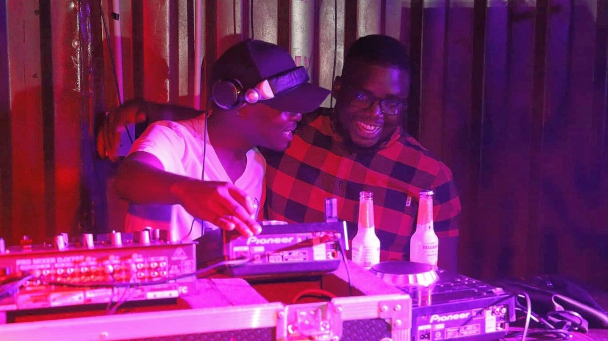 LucratiaDineo's tweet photo. Afrolab was really dope ..my brother Afroblaq ..#Afrolab #Soulfulmoods #music #friendship #housemusic https://t.co/xvT4N9grYG