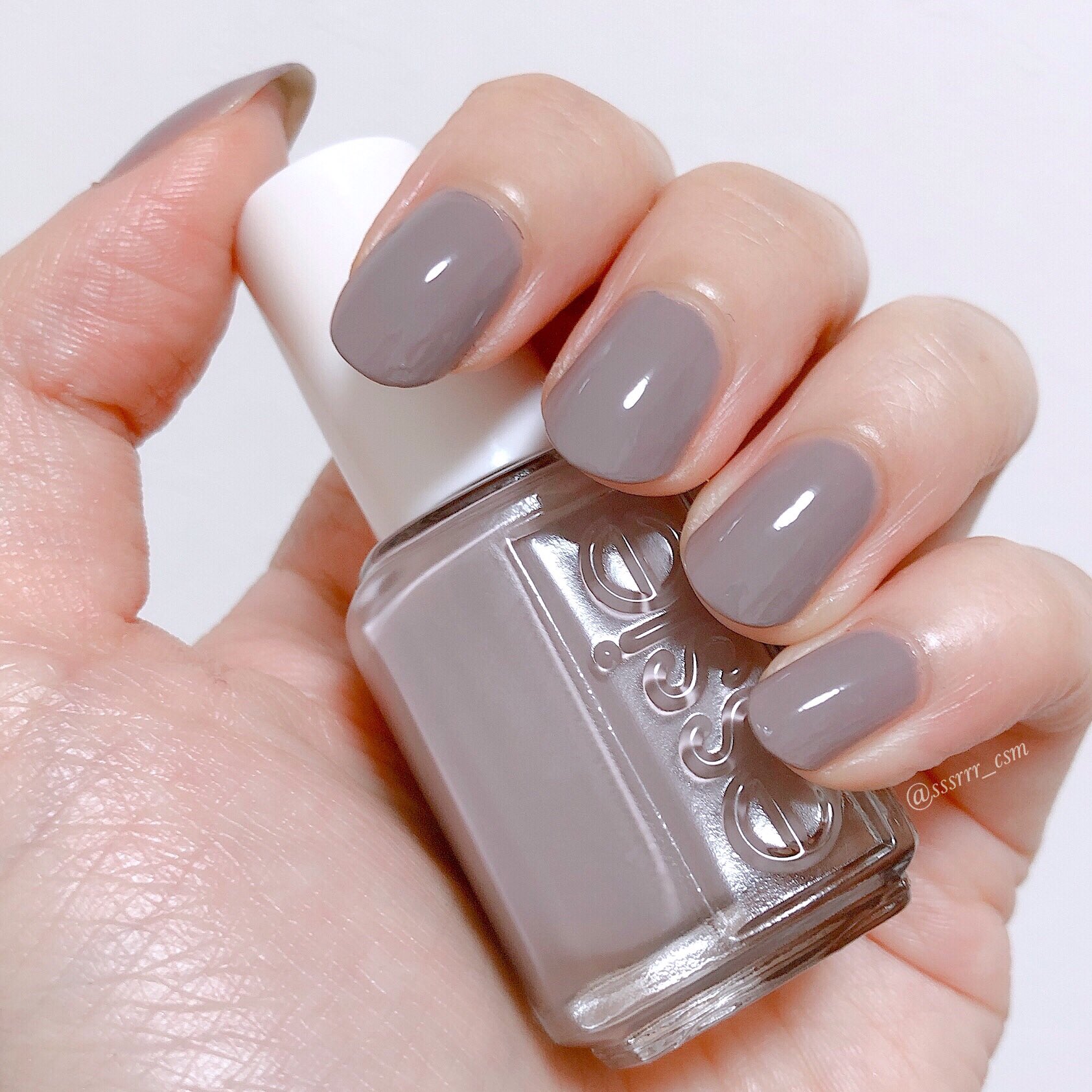 توییتر おいも در توییتر 手が明るく見える大人気のグレーネイル Essie 696 チンチリー Essieのグレーで1番人気 あたたかみのあるグレー ワンカラーでナチュラル綺麗な手元に この間田中みな実ちゃんとかマツコデラックスがしてたグレーネイルが可愛くて توییتر おいも در توییتر 手が明るく見える大人気のグレーネイル Essie 696 チンチリー Essieのグレーで1番人気 あたたかみのあるグレー ワンカラーでナチュラル綺麗な手元に この間田中みな実ちゃんとかマツコデラックスがしてたグレーネイルが可愛くて