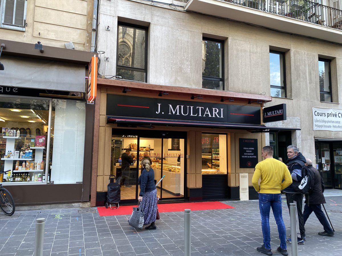 FranckMARTIN06's tweet image. La redynamisation  du quartier #NotreDame continue avec l’arrivée de la boulangerie #Multari . Remettre du lien et de la vitalité grâce à des commerces de qualité et de proximité est essentiel pour mener à bien la mission que m’a confiée @cestrosi