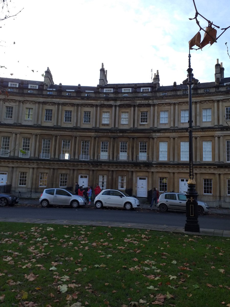 ANTOINECAUP63's tweet photo. Quel magnifique ville #BRASM #BATH #BATHASM https://t.co/PfauPkIwAt