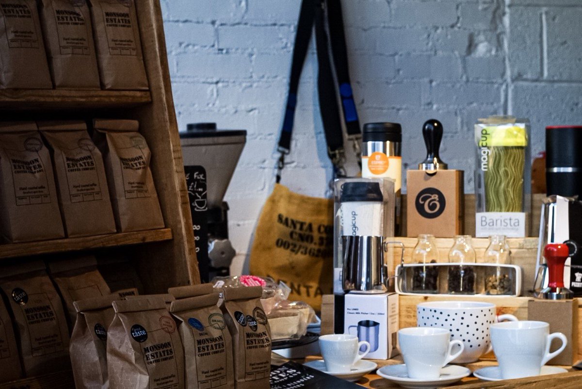 MonsoonEstates's tweet image. Lot's of things with Kasia at Pop up Shop in @BellCourtLife today!  #Coffee and #Gifts and #CupsofCoffee