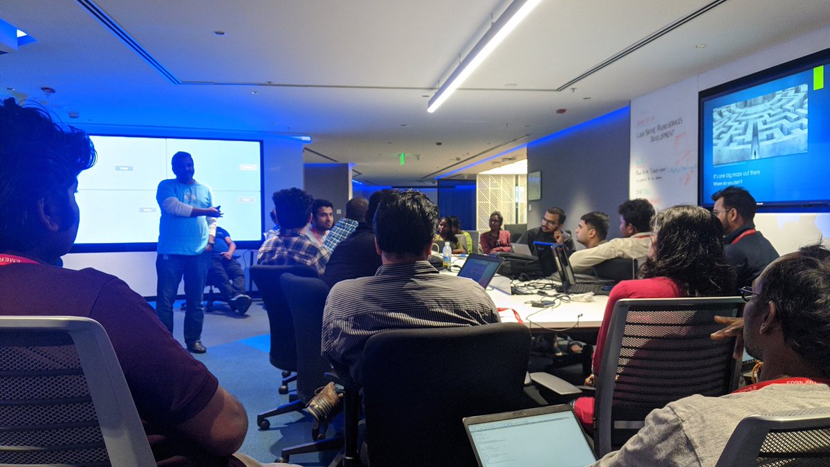 dinogun's tweet image. @samirkam talking about &quot;Cloud Native Development on IBM Cloud&quot; #codepatterns at the @polyglotruntims @Meetup