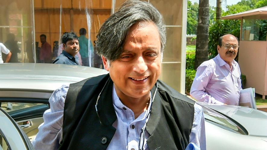 mylinkvink's tweet photo. शशि थरूर ने बताया Valentine's Day पर 'संघ' के विरोध से बचने का तरीका- 'कामदेव दिवस' https://t.co/HNH4bs3RUd https://t.co/yNXNY6vtfH