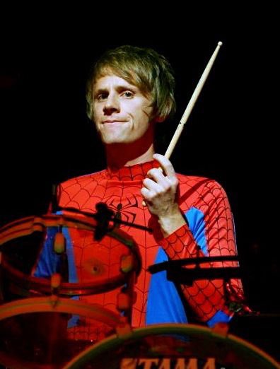 Happy birthday to my favorite drummer in the world, dominic howard 
