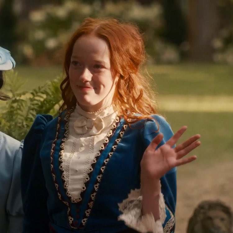 shilbertsoftie's tweet photo. anne shirley cuthbert the first time we saw her vs. who she became and who she is now, her growth truly is so inspiring and powerful im crying https://t.co/9OlISIogGg