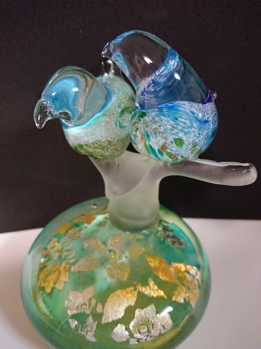 MAXpower_KURI51's tweet image. ずっと欲しかった硝子の鳥を購入！
仲睦まじい雰囲気がとっても可愛い……お前たちが私の青い鳥だ……

#FusionFactory
 #原加奈子