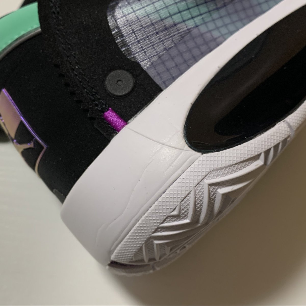 ASTERKICKS's tweet photo. 身体的にも、バッシュにとっても強度かなり高めで追い込めた🔥
現段階でミッドソールのシワは少なめ。
でもZoom Rize…
#ナイキ #nike #バッシュ #バスケ #basketball #AJ34 #AirJordan34 #エアジョーダン34 #AirJordanXXXIV #バスケットボール #NikeBasketball #スニーカー #Sneaker #BlueVoid https://t.co/mxJ3lMrjGb