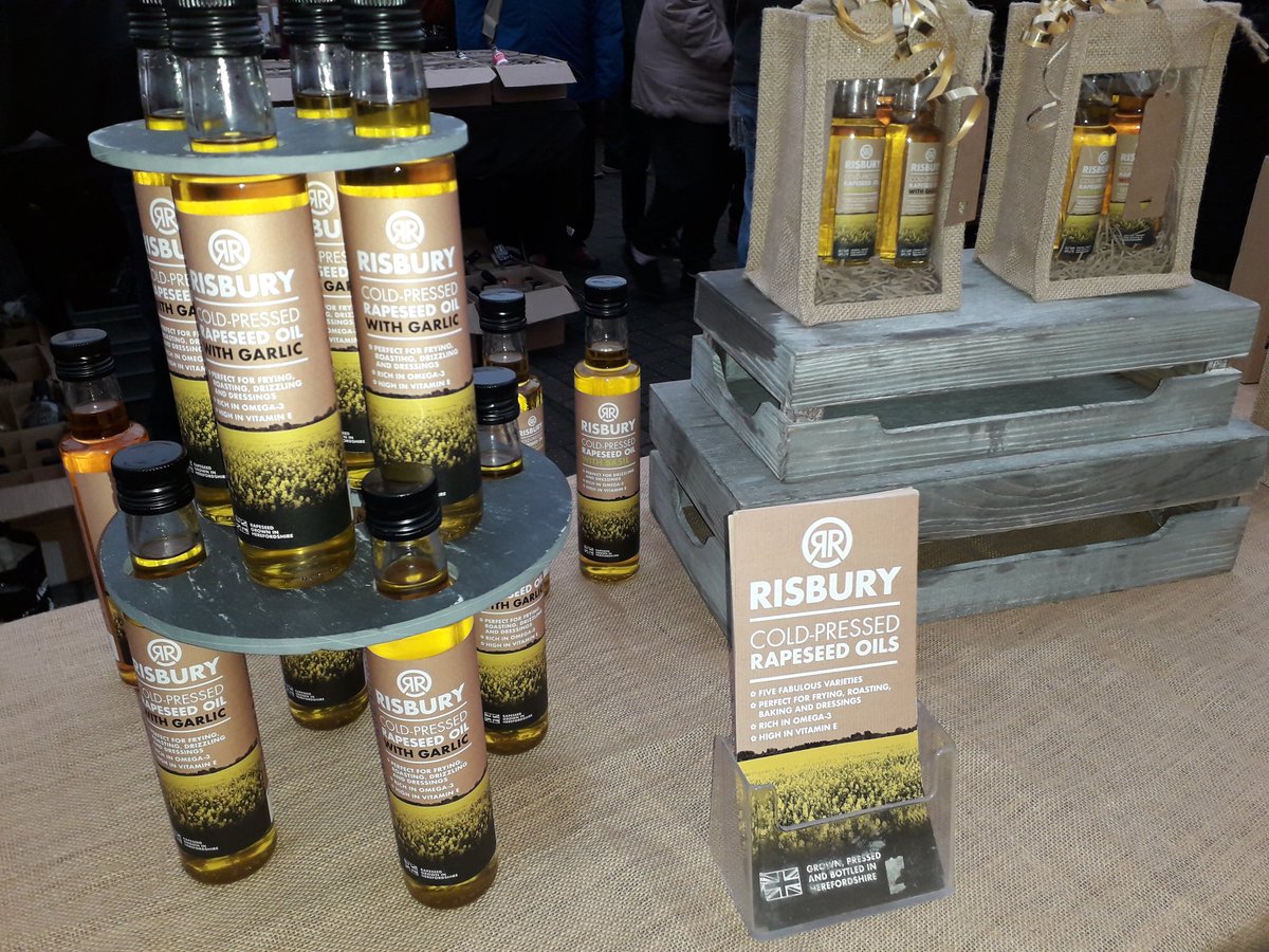risburyrapeseed's tweet photo. Cracking day at @kingtonwinter as always!! #greatfestival #lovelypeople #favefestival #rapeseedoil #herefordshire https://t.co/zgjWnAtYFK