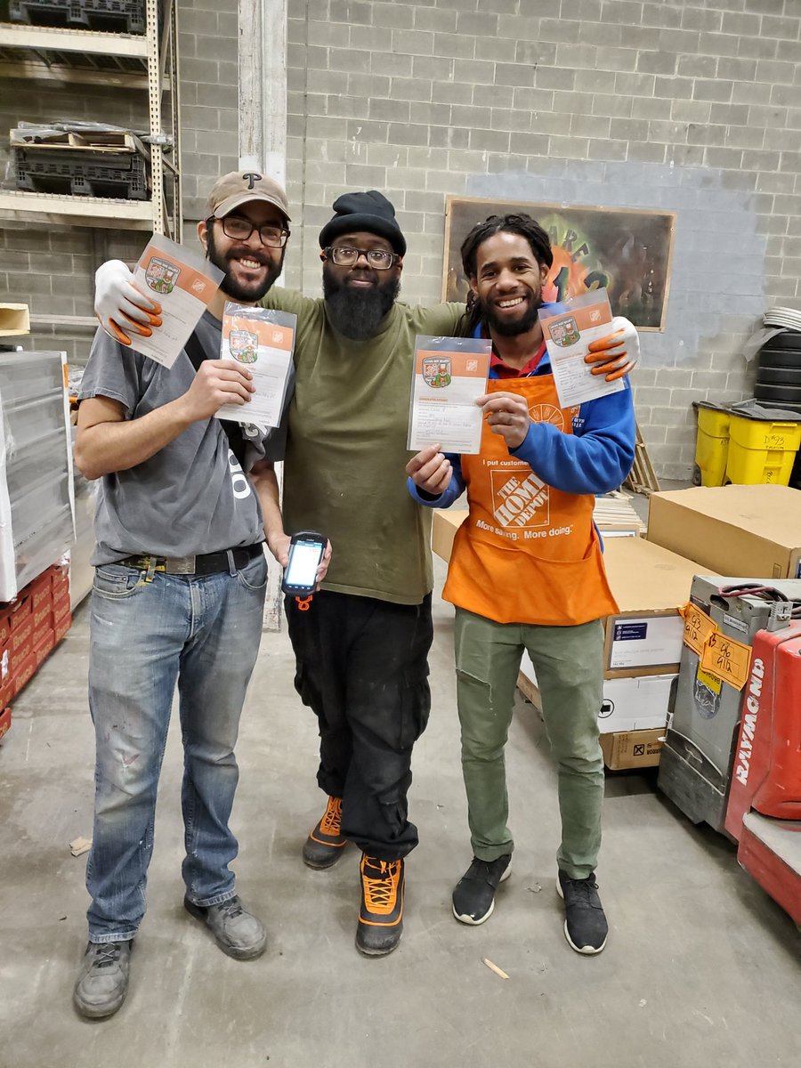 v (@edwin8301) on Twitter photo Recognizing this 3 outstanding gentleman for always giving the extra mile without been ask to thank you for all you do #1 overnight team 4112 <a href="/kimberlyF4112/">Kimberly Franco</a> <a href="/raymondshack/">Raymond Shackelford</a> <a href="/akashhhhah20/">Ada Mercado</a> <a href="/Maribel2564/">maribel49</a> <a href="/LizSchneller/">liz schneller</a> <a href="/FarahVerna/">Farah Verna Thomas</a> Recognizing this 3 outstanding gentleman for always giving the extra mile without been ask to thank you for all you do #1 overnight team 4112 <a href="/kimberlyF4112/">Kimberly Franco</a> <a href="/raymondshack/">Raymond Shackelford</a> <a href="/akashhhhah20/">Ada Mercado</a> <a href="/Maribel2564/">maribel49</a> <a href="/LizSchneller/">liz schneller</a> <a href="/FarahVerna/">Farah Verna Thomas</a>