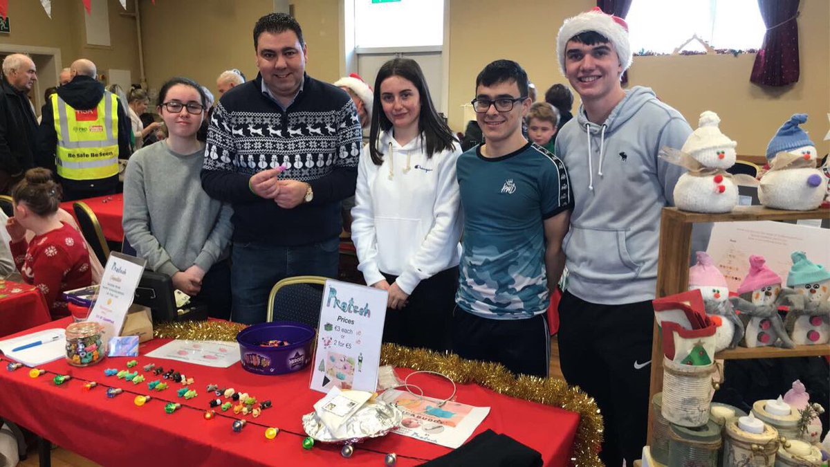 protech_bcs's tweet image. We had a very successful day today in Boherbue at the Christmas Market🎅🏻 Thanks to everyone who supported us today, products were in high demand and we even sold out!!☺️ A special thanks to local TD John Paul O’Shea for taking the time to visit our stall! He was very impressed!🤩