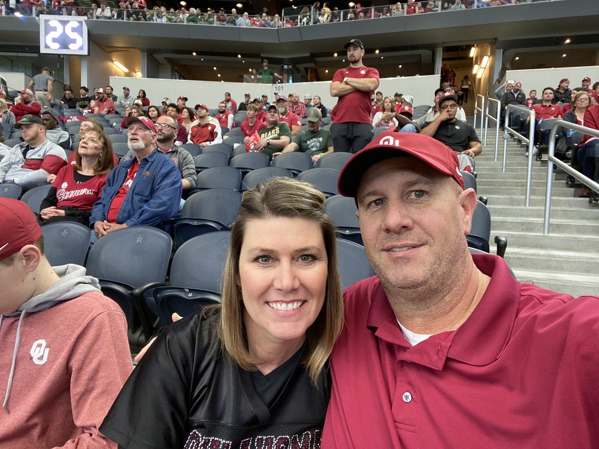 soonersteph73's tweet photo. #Big12Championship GO SOONERS! https://t.co/d2yJTLljvz
