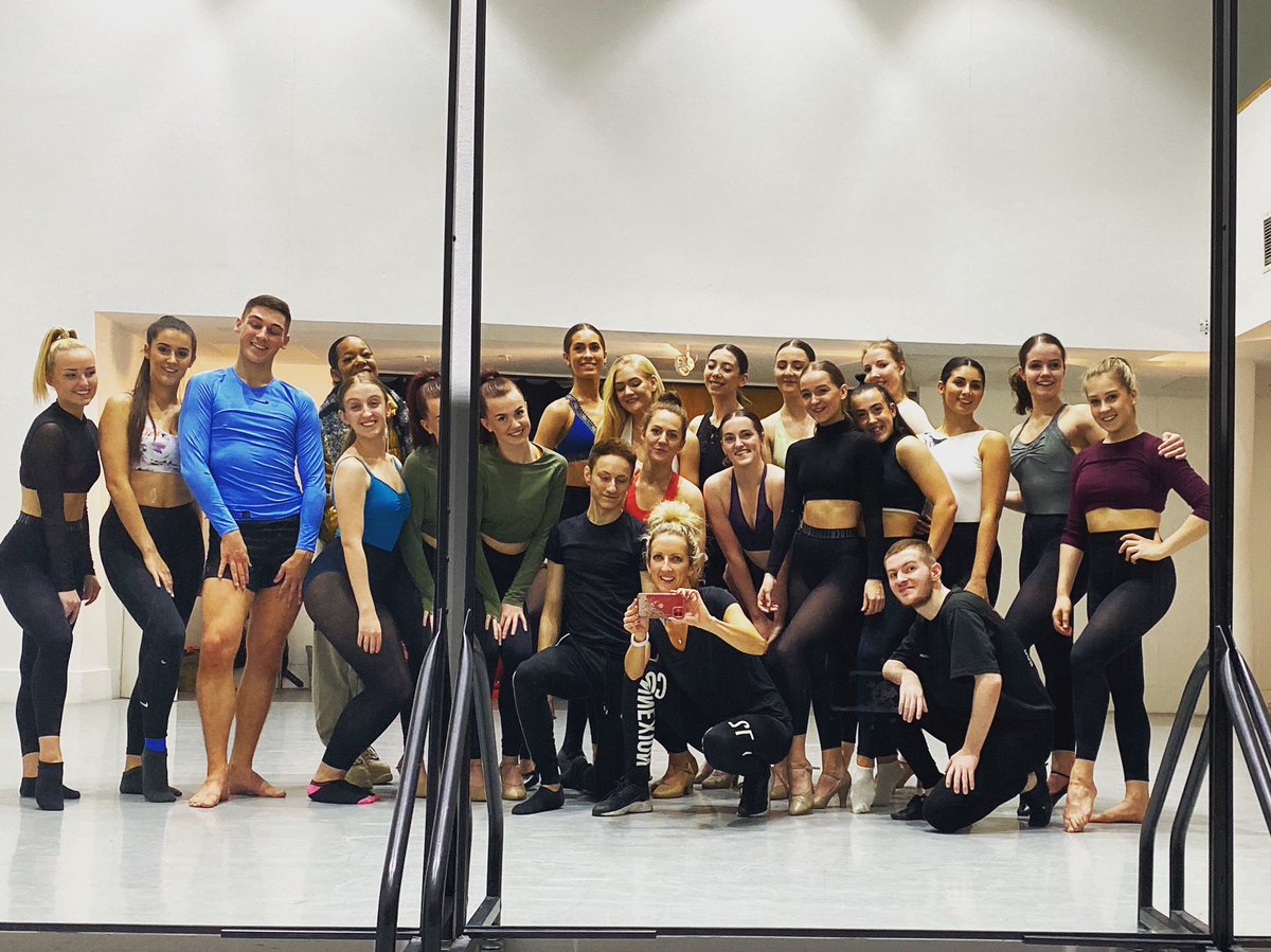 I’ve come to the end of another busy teaching week which started on a high with the fabulous 2nd years <a href="/LdnStudioCentre/">London Studio Centre</a> 
Love being able to share my experience with dancers at such an exciting time in their training.
#auditiontechnique #jazzdance #danceeducation