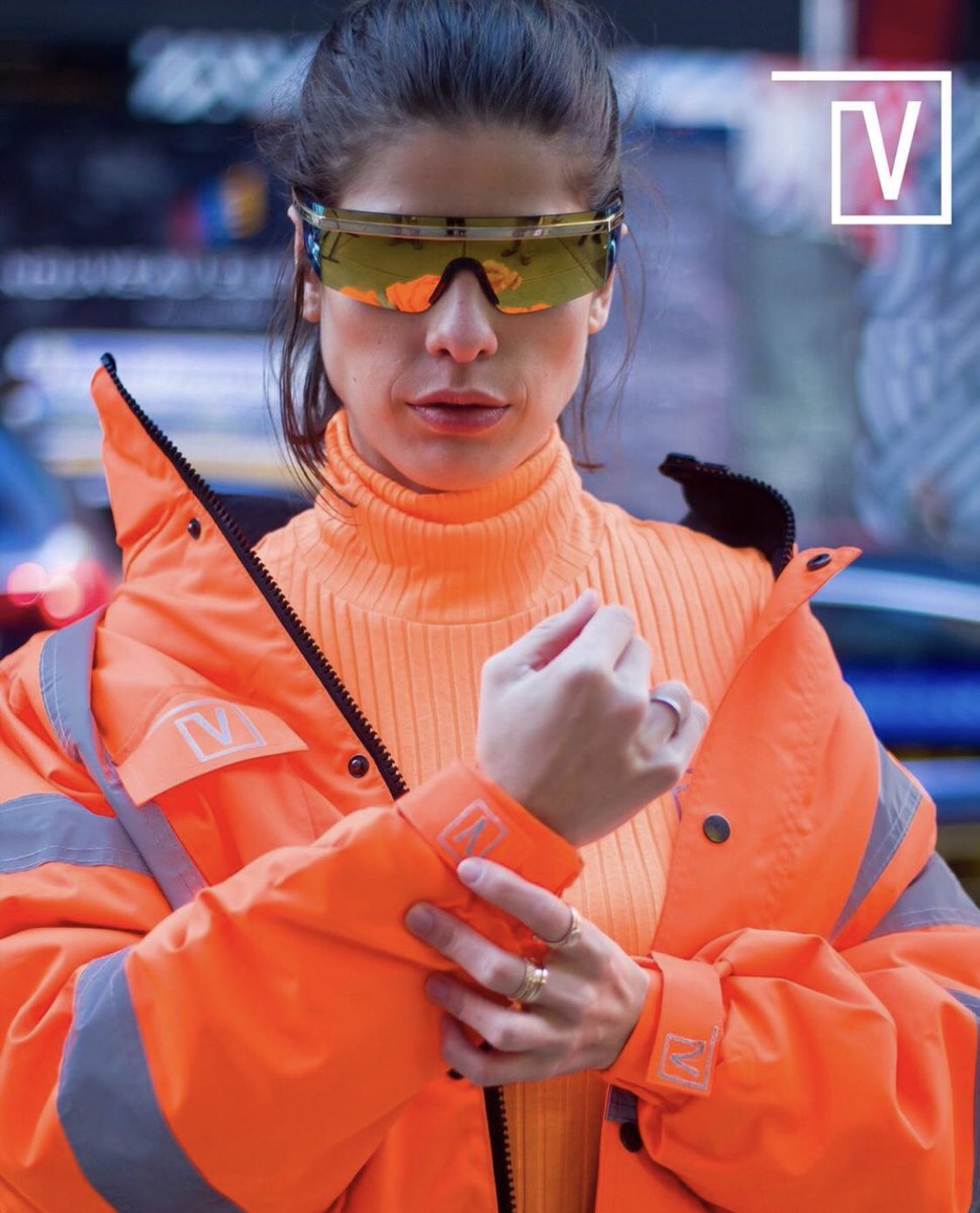 herdthepodcast's tweet photo. Heyyy 👋🏾 @MSVOLER #WeSeeYou #DMVcreative and we want you on the show soon! In the meantime I want everyone to know Voler is one of the dopest clothing designers and hustlers from the #DMV 💯
Check out the clothing brand here:
https://t.co/U6oDmgNMIa
🔥💪🏾 https://t.co/oLNpOwwGps