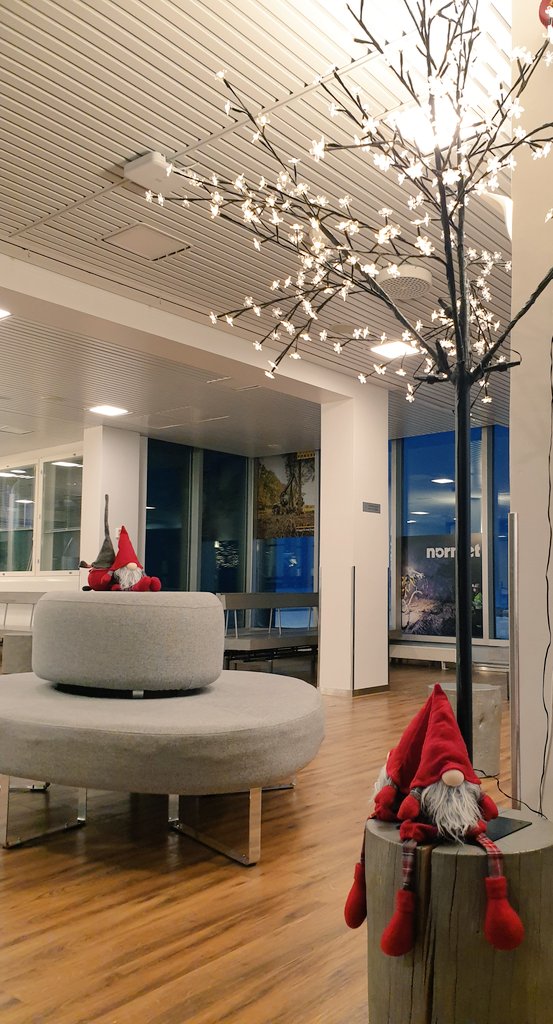 Piiaojala's tweet photo. Kuopion lentoaseman joulu 2019❤
Christmas 2019 at Kuopio airport🌟
#hyvääjoulua #merrychristmas #godjul #kuopionlentoasema #EFKU #kuopioairport #finavia #smoothtravelling https://t.co/482LLZSY8V