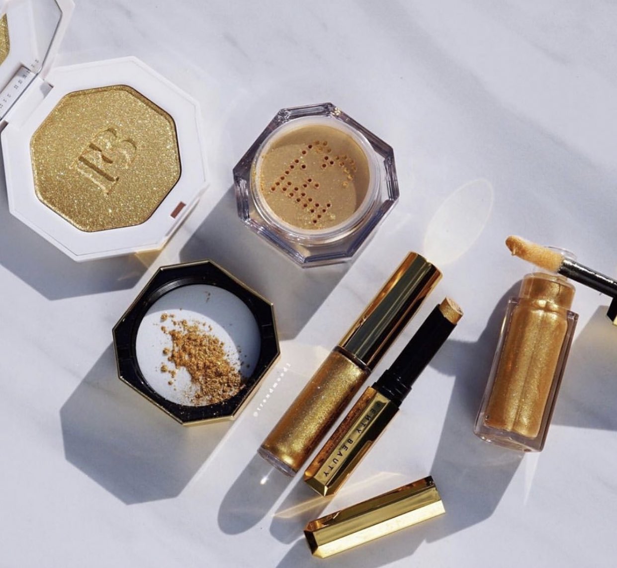 Trophy Wife 注文 Life Makeup Set ゴールド リアーナ Fenty Beauty