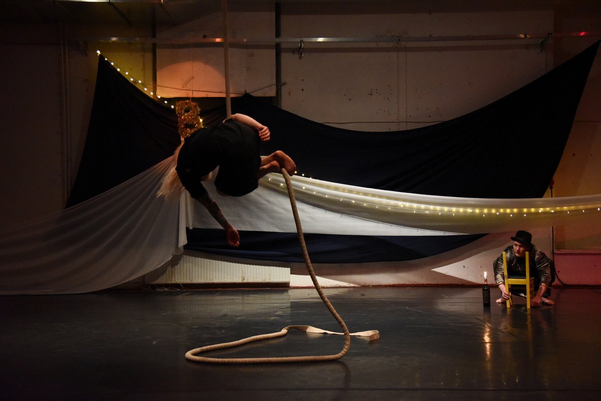 Incognito-Iltamat Indipendito 6.12.2019
Duo #Circ2M 📷 Reino Koivula  #barkertheatre #barkerteatteri #kissmyturku #tanssinammattilaiset #läntinentanssinaluekeskus #danceinfo #itsenäisyyspäivä #sirkus #nykysirkus #köysi