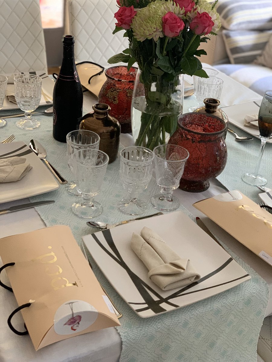 dr_lovelee's tweet photo. And there were party packs for the ladies!! ๐๐ฝ๐๐ฝ๐๐ฝ
Just because I am that person... ๐โฃ๏ธ๐
Gifts- personalized key rings ๐
#HostessWithTheMostest ๐ฅฐ
#WineClub ๐ท๐ท
#Basading ๐ฏโโ๏ธ๐ฏโโ๏ธ๐ฏโโ๏ธ
#WithinMyLadies ๐
#iThrowAMeanParty ๐ฅ๐พ๐ฅ https://t.co/9gubMqpP9N