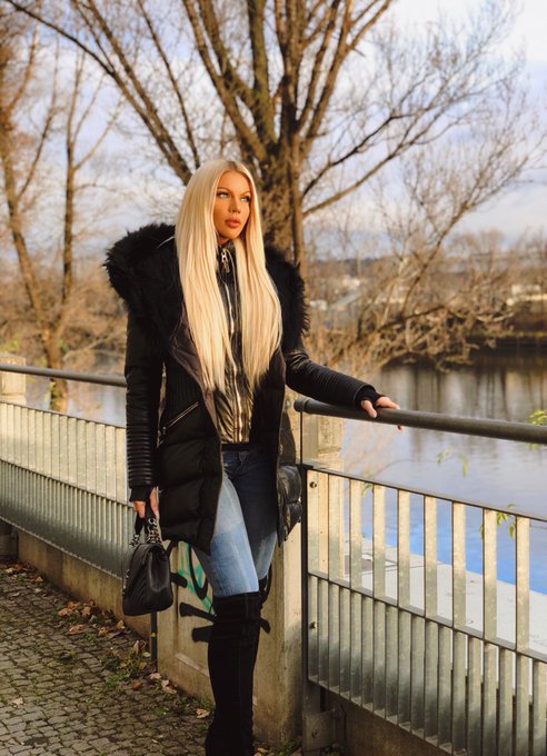 Hot even in the cold 🥶 https://t.co/VsyzS4d5Jp